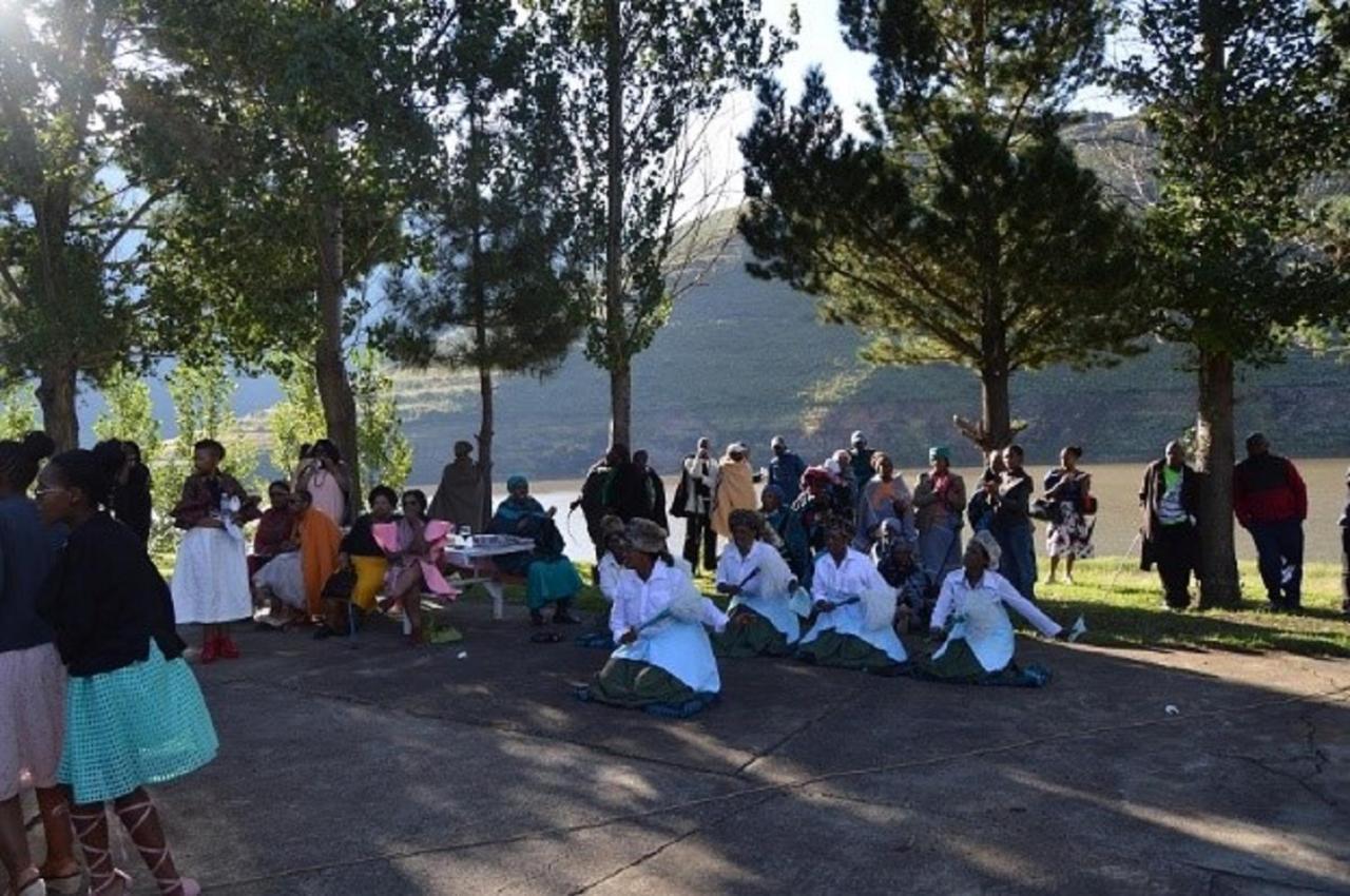 Motebong Lodge Bokong Zewnętrze zdjęcie